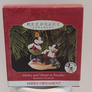 Hallmark Keepsake "Mickey and Minnie in Paradise" Ornament